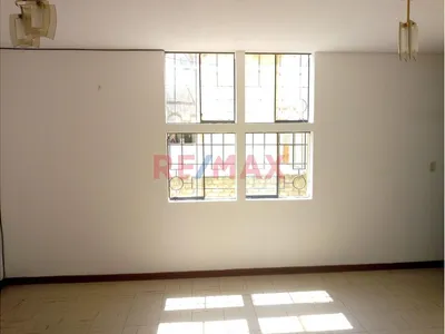 Venta De Departamento De 02 Habitaciones - Miraflores - Cerca Al Hospital Cayetano 📍