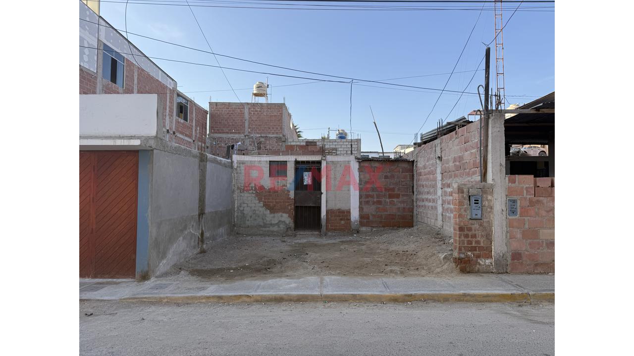 Se Vende Terreno En Alfonso Ugarte Ii Etapa