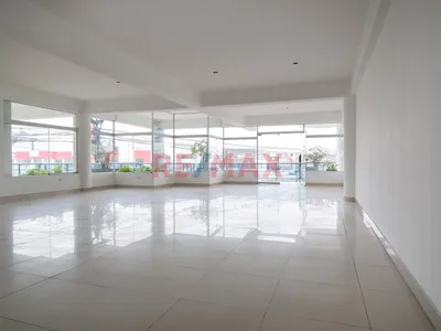 Alquiler De Oficina 197 M2 En Santa Anita