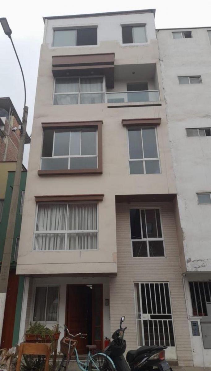 Venta de Casa en Lurigancho - Lima 9 Dormitorios 