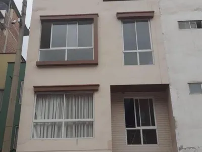 Venta de Casa en Lurigancho - Lima 9 Dormitorios 