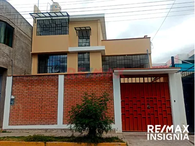 Casa De Estreno En El Tambo - 4 Hab