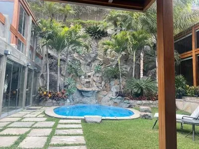 Venta de Casa en La Molina - Lima 4 Dormitorios