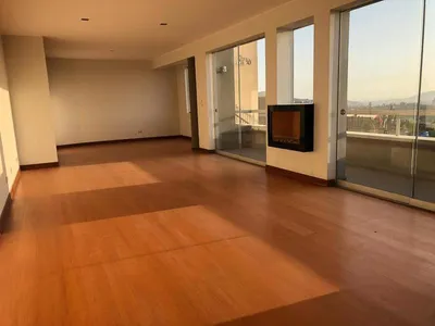Venta de Departamento en Santiago de Surco - Lima 3 Dormitorios