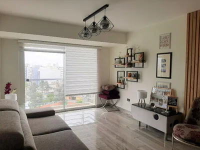 Venta de Departamento en Surquillo - Lima 4 Dormitorios