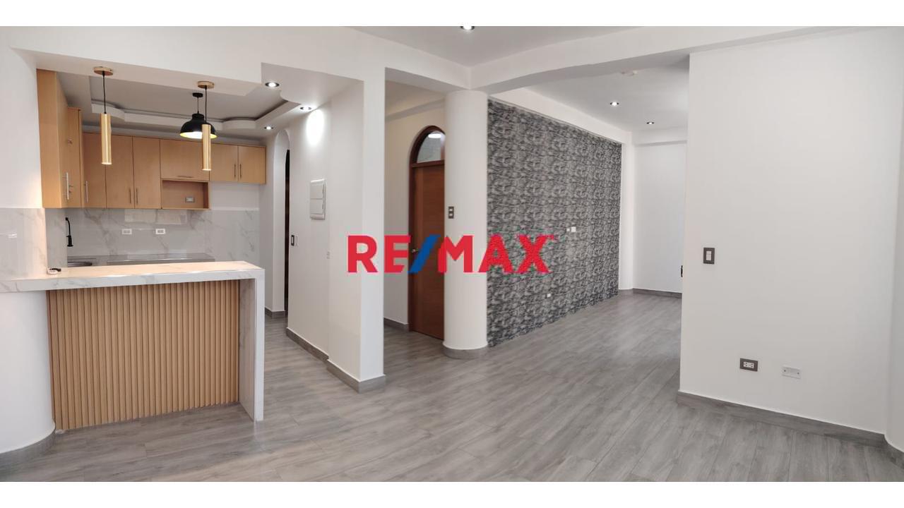Rebajado!!! Venta Departamento En Condominio Golf Huampani