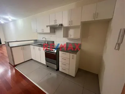 Depatamento En Alquiler Av Principal Surquillo