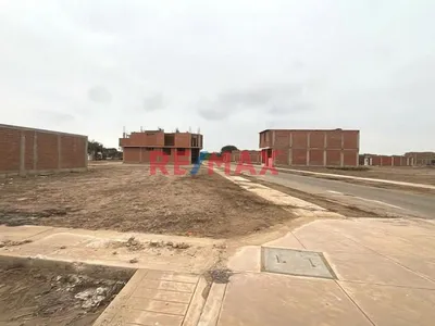 Terreno En Esquina - Ensenada