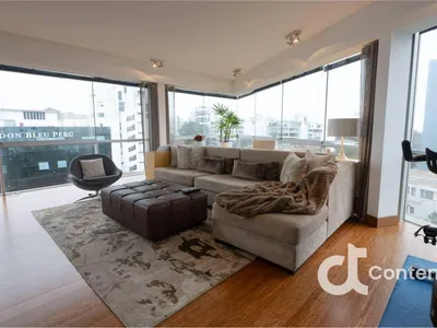 Venta de Departamento en Miraflores - Lima 3 Dormitorios