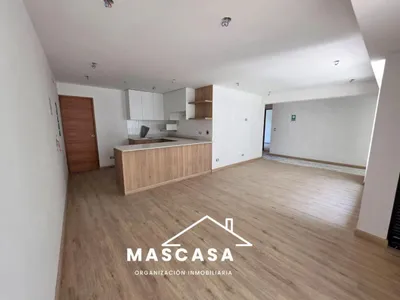 Venta de Departamento en Santiago de Surco - Lima 4 Dormitorios
