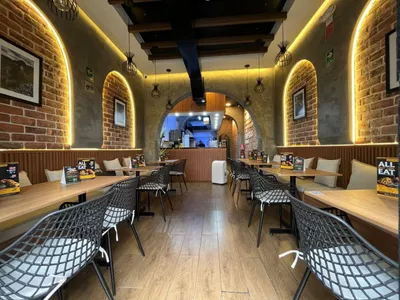 Alquiler de Local Comercial en Miraflores - Lima 0 Dormitorio 