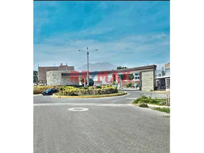 Se Vende Terreno De 219.25 M2 A Buen Precio-Altos Del Valle-Trujillo