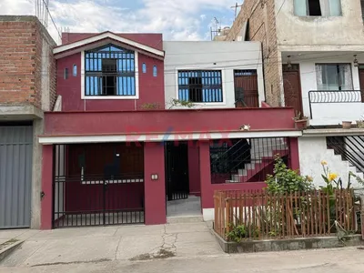 🏡 Casa En Alquiler – Manylsa, Ate