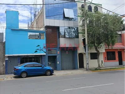 Alquiler De Oficina/ Consultorio 80M2 En Santa Beatriz - Cercado De Lima