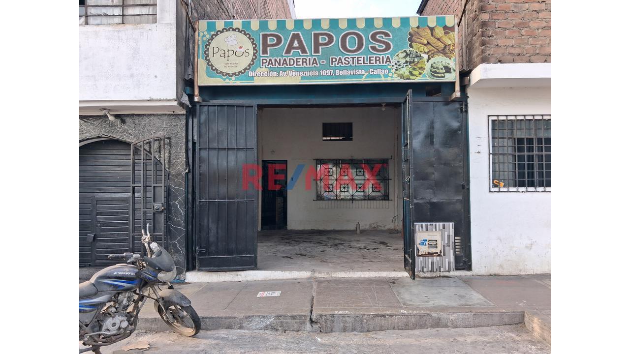 Local Comercial En Venta, En La Avenida Venezuela. Bellavista