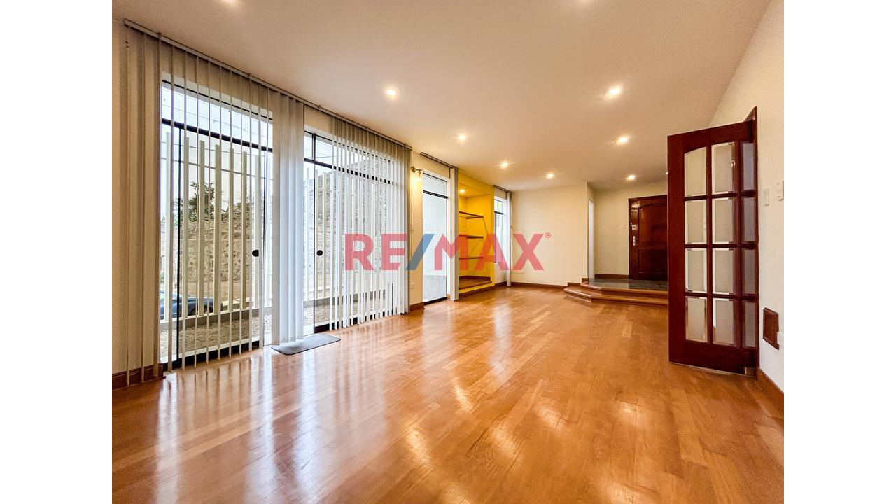 Oportunidad Duplex + Estacionamiento Remodelado La Molina