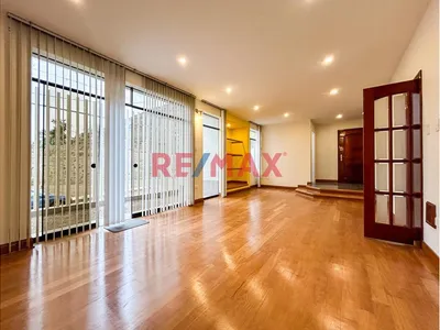 Oportunidad Duplex + Estacionamiento Remodelado La Molina