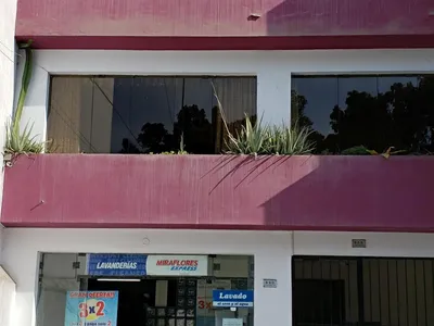 Venta de Local Comercial en San Borja - Lima 0 Dormitorio 