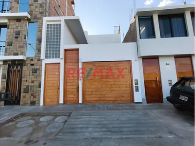 Departamento Amoblado En Alquiler Con Piscina Y Cochera – Urb. Santa María