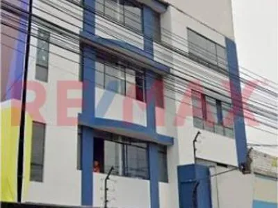Venta de Local Comercial en San Miguel - Lima 14 Dormitorios 