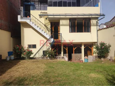Hermosa Casa De 294.11, En Venta En Zona Residencial De Larapa - San Jeronimo.