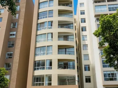 Venta de Departamento en Surquillo - Lima 3 Dormitorios