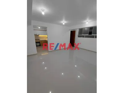 🏡 Departamento De Esteno Frente A Parque En San Juan De Miraflores – 3 Habitaciones Y Patio