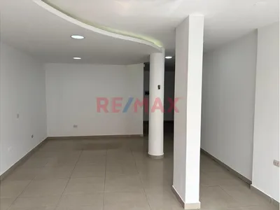 ¡Oportunidad Única En Yanahuara! Amplio Y Luminoso Local Comercial De 80 M²