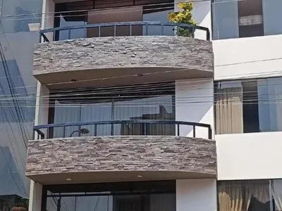 Departamento en venta · Calle Lavandas Prolongación Benavides Surco, Miraflores · 161 m², 3 dorm.
