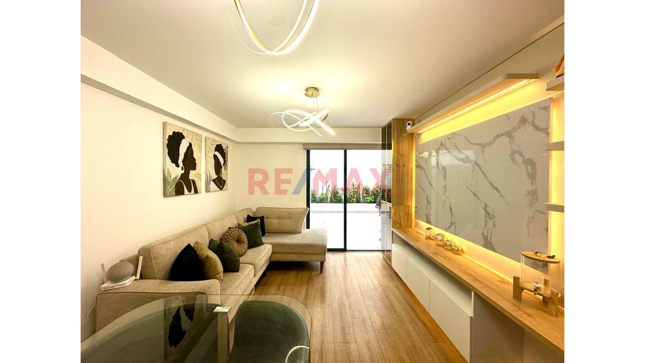 Amplio Departamento En Alquiler En San Miguel Con Más De 12 Ambientes Comunes