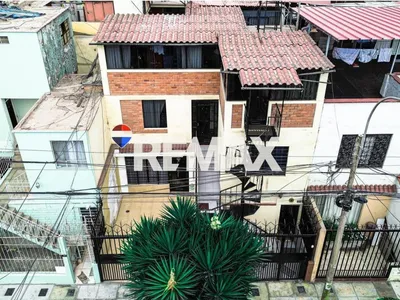 Casa en venta · Elio, Lima · 97 m², 3 dorm.