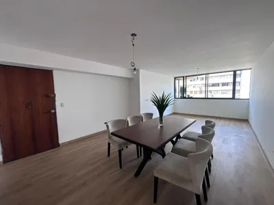 Venta de Departamento en Miraflores - Lima 3 Dormitorios