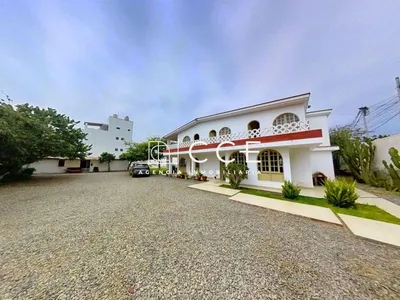Venta de Casa de Playa en Lurín - Lima 4 Dormitorios 