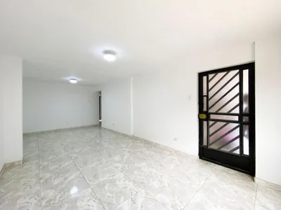 Venta de Departamento en Comas - Lima 3 Dormitorios 