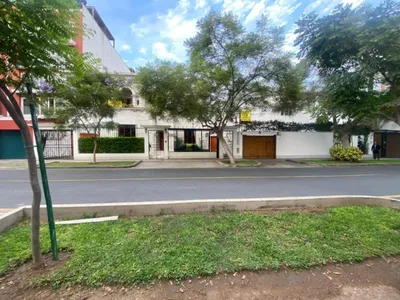 Casa en venta · Ca los Naranjos Orrantia, San Isidro · 496 m²