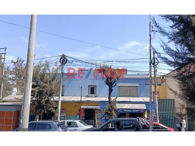 Venta De Casa Comercial En Avenida Principal
