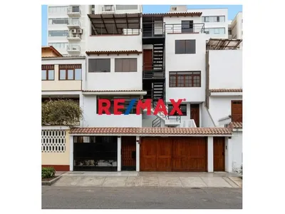 Departamento en venta · C. Monseñor Luis Lituma Portocarrero 149, San Miguel · 157 m², 3 dorm.
