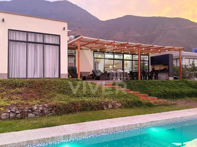 Venta de Casa en - Lima 4 Dormitorios 