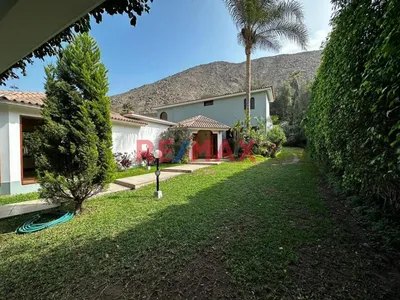 Venta de Casa en La Molina - Lima