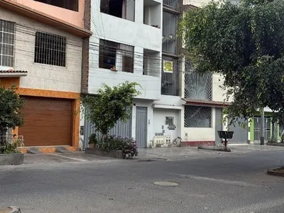 Venta de Local Comercial en San Martín de Porres - Lima 12 Dormitorios 