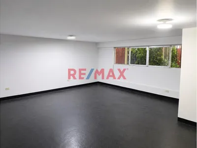 Local Comercial En Alquiler – La Molina 📍