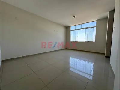 💥Departamento 4To Piso📍 Urb. Los Cedros - Iluminado Y Listo Para Habitar 🏢✨