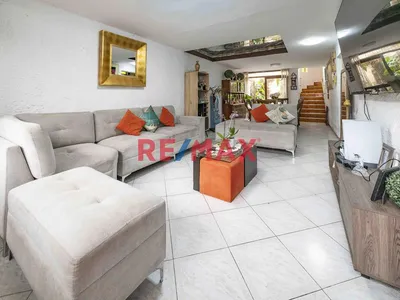 🏡✨ ¡Ocasión! Hermosa Casa En Venta A ½ Cdra De Parque En La Molina🌳
