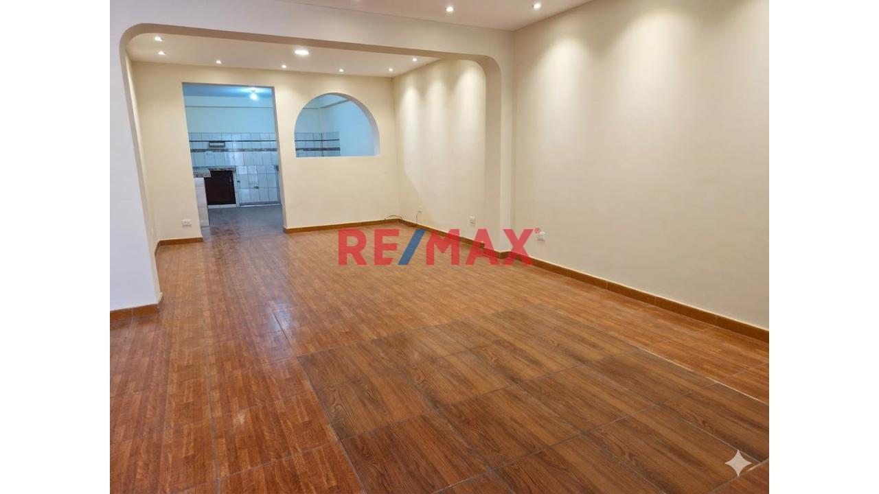 🏠Unica En La Urb. San Felipe  Comas    Departamento + Mini Departamento En 1Er Piso