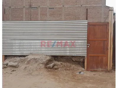 Venta De Terreno En Esquina De 75M2 En Vmt