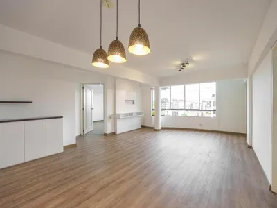 Venta de Departamento en Santiago de Surco - Lima 3 Dormitorios