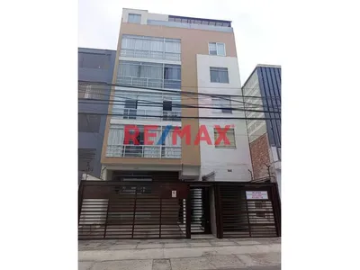 Vendo Departamento 2Do Piso Con Cochera