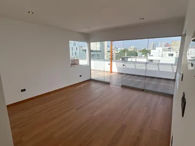 Venta de Departamento en Miraflores - Lima 3 Dormitorios