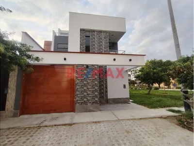 Vendo Casa De Estreno En Boulevard Park Plaza Castilla