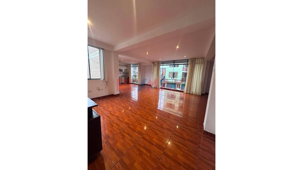 Venta Departamento Duplex Surco Limite Con Chorrllos Y San Juan De Miraflores